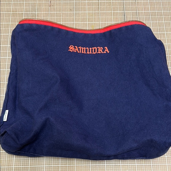 Samudra Black and White Cosmetic Bag with Geometric Design - Picture 5 of 11